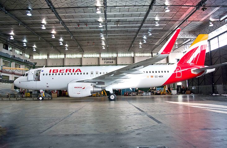 Airbus A320 de Iberia en vuelo